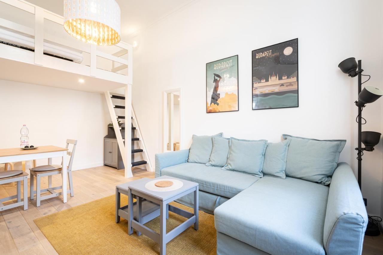 Youth Motive Studio With Gallery 布达佩斯 外观 照片